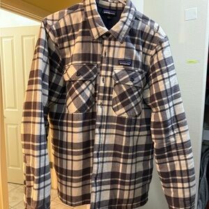 Patagonia Men's Lightweight Insulated Fjord Flannel Shirt.